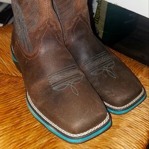 Ariat Pull on Boots